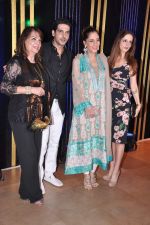 Zayed Khan, Zarine Khan, Farah Ali Khan, Suzanne Roshan at Rakesh Roshan_s birthday bash in Mumbai on 6th Sept 2013 (149).JPG
